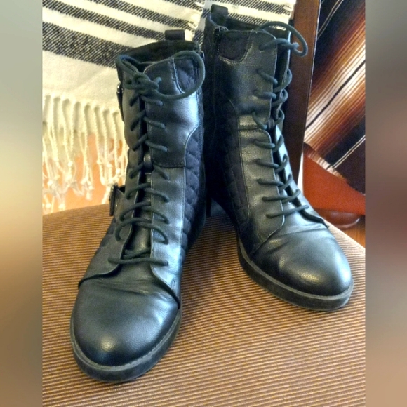 Rocket Dog Shoes Rocket Dog Womens Size Pearly Black Lug Boots Poshmark